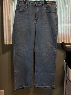 Abercrombie & Fitch Women's Boyfriend Jeans - Light Blue